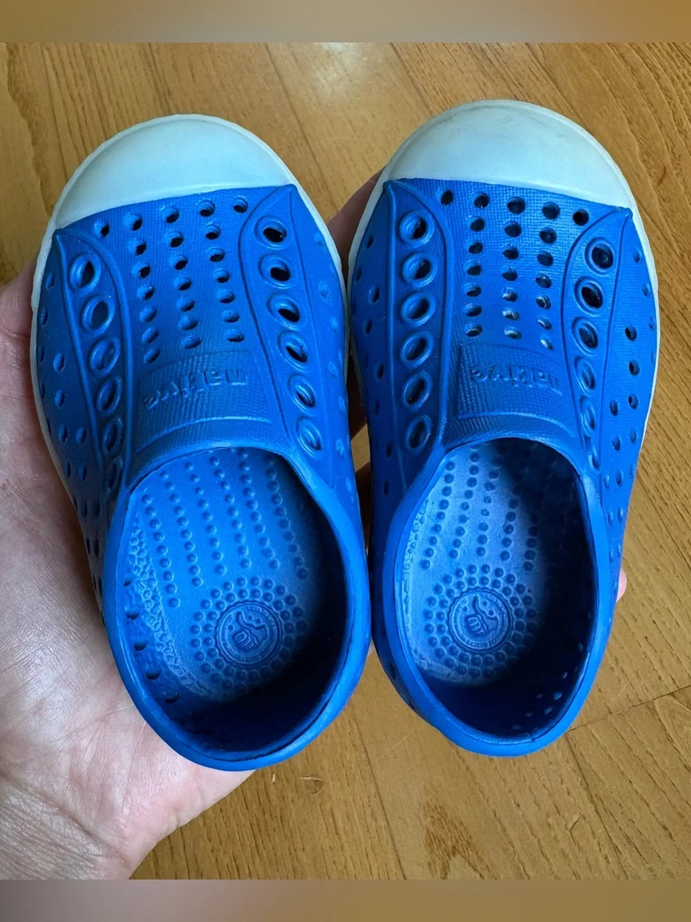 Native Jefferson slip-on sneakers Little Boys Shoes Royal Blue Kids Size C4